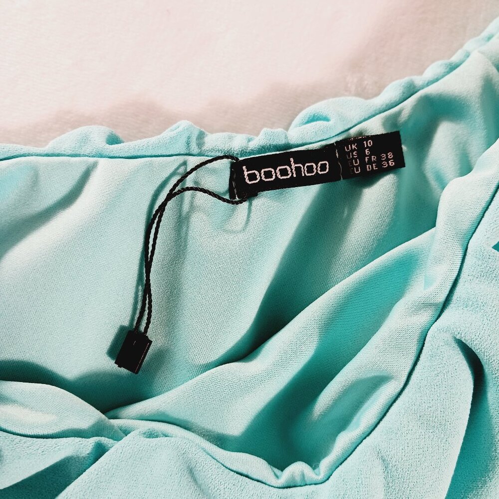 boohoo, NWOT One Shoulder Ruffled Aqua Bodysuit Size 6 Bodycon, Beachy, Vacation - Picture 3 of 11